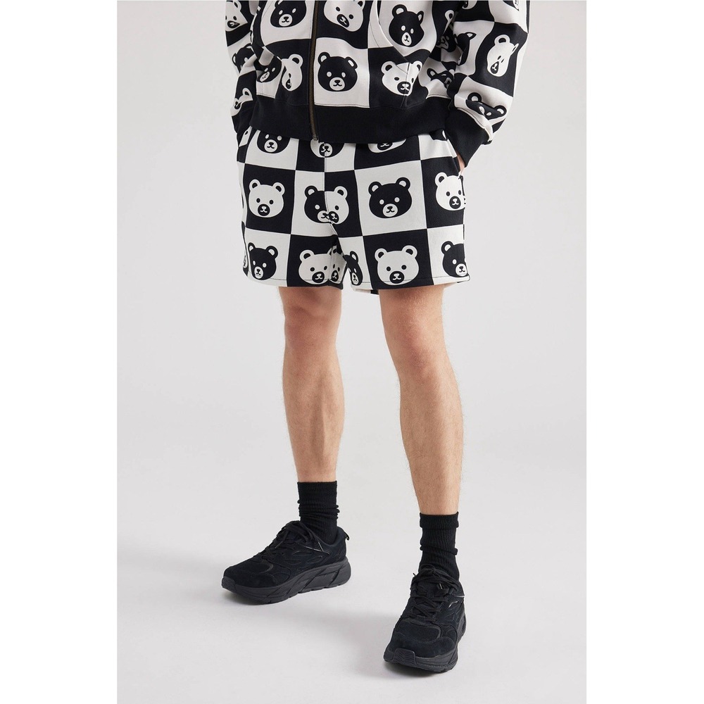Teddy Fresh Bear Checkerboard Short Mens M Black White Urban Outfitters